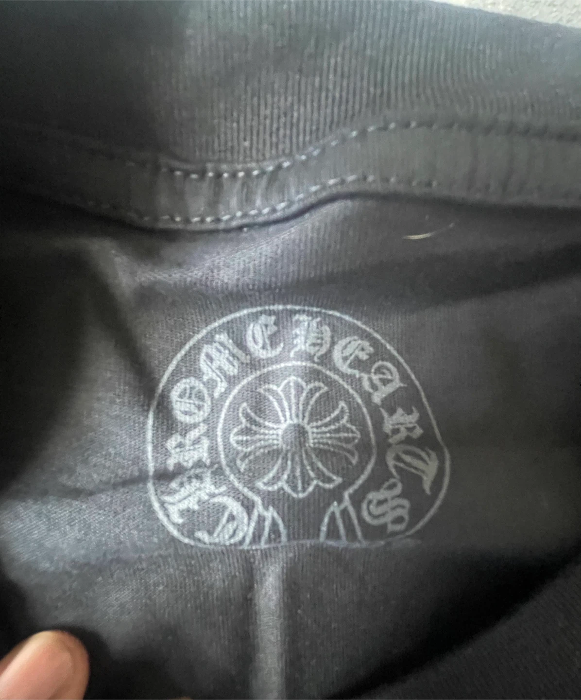 Chrome heart long sleeve - (size large) - photo 3