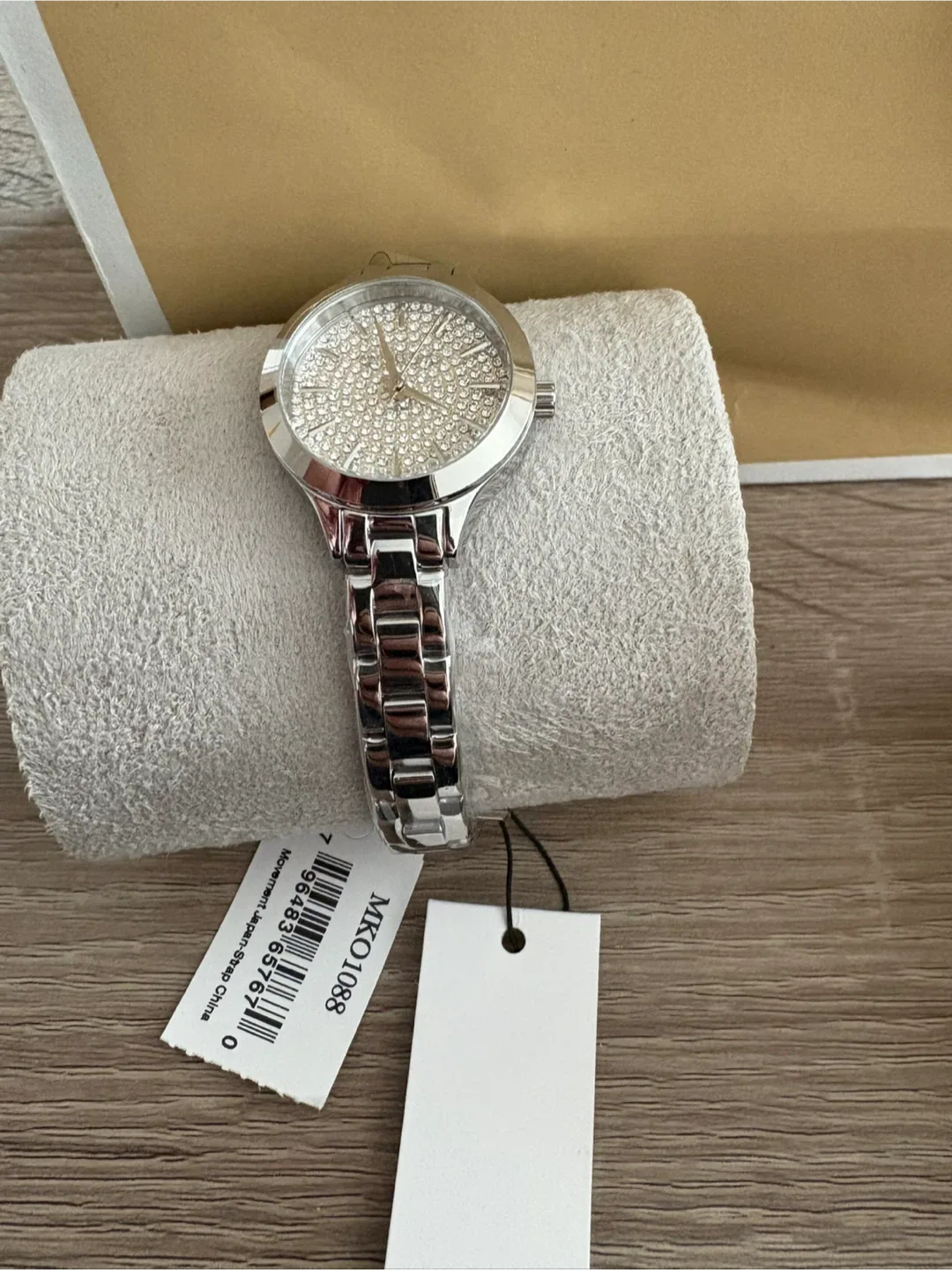 Michael Kors MK6188 Silver Watch - New! image indicator(3)