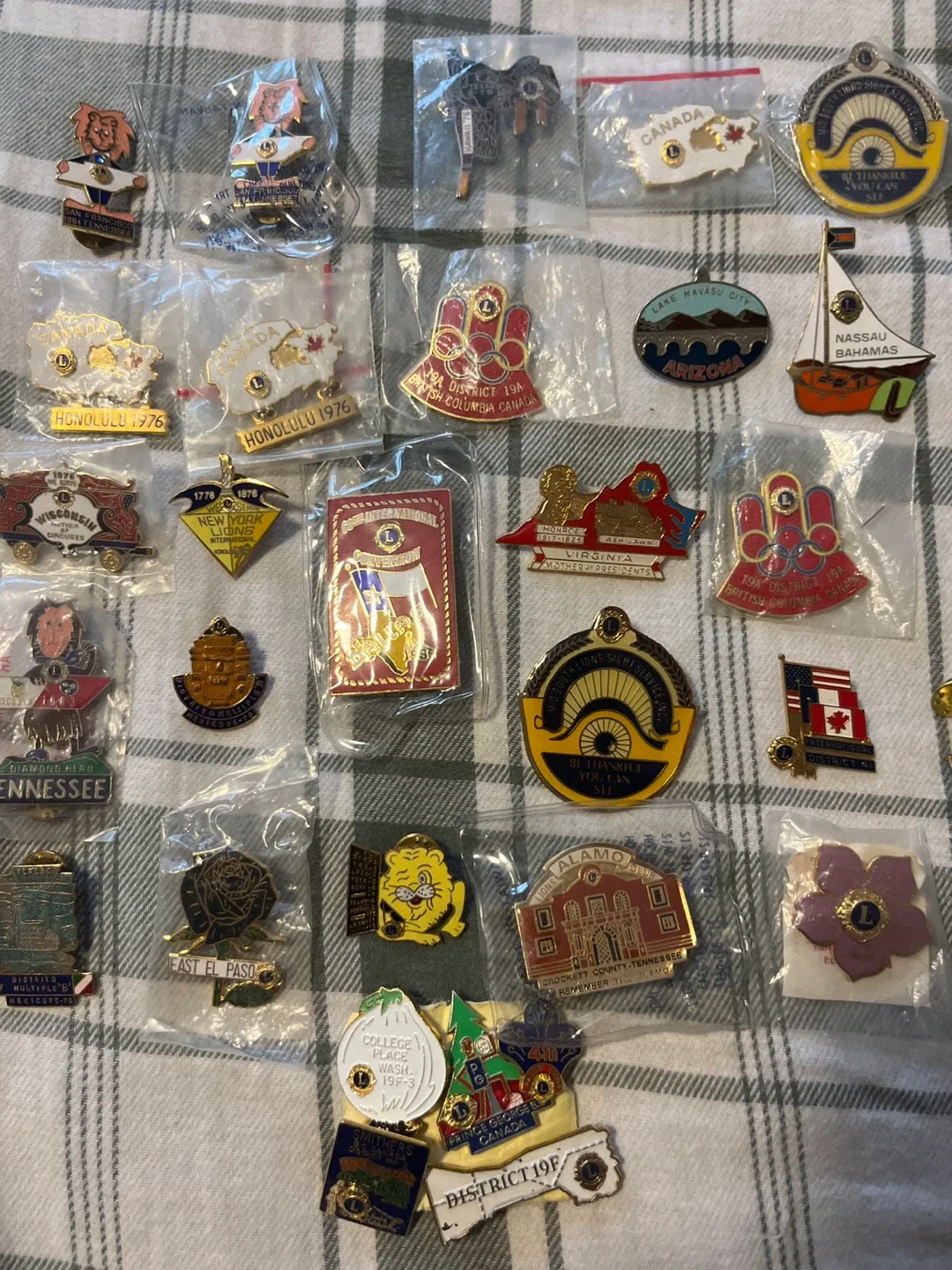 Vintage Travel & Lions Club Pins - Souvenir Badges thumbnail