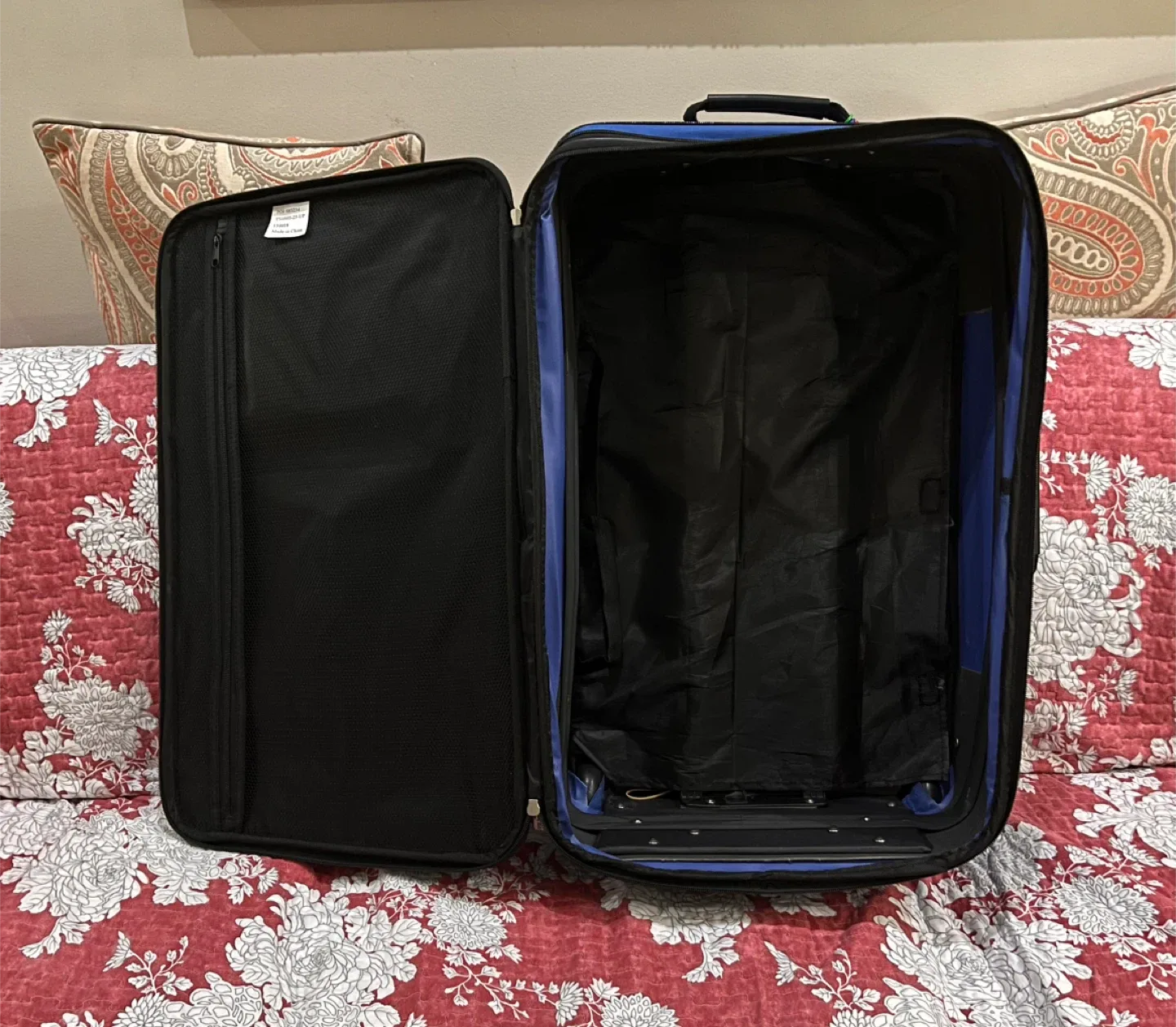 Travel Select Blue Suitcase image indicator(2)