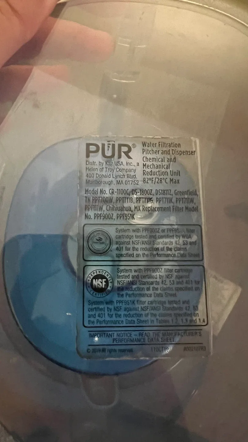 PUR Classic 11-Cup/2.6 Liter Water Pitcher image indicator(10)