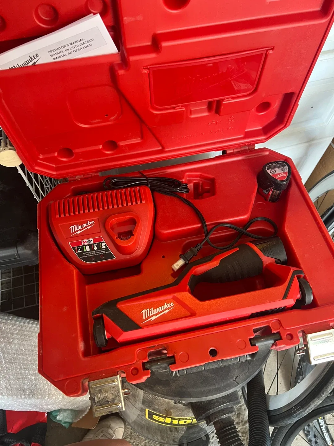 Milwaukee M12 Cordless Sub Scanner with Case thumbnail