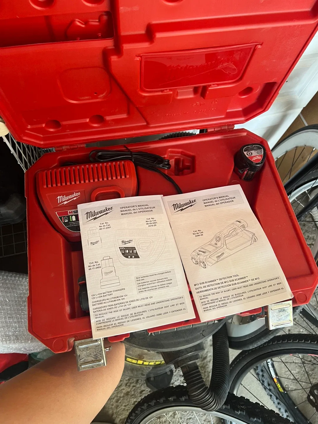 Milwaukee M12 Cordless Sub Scanner with Case image indicator(2)