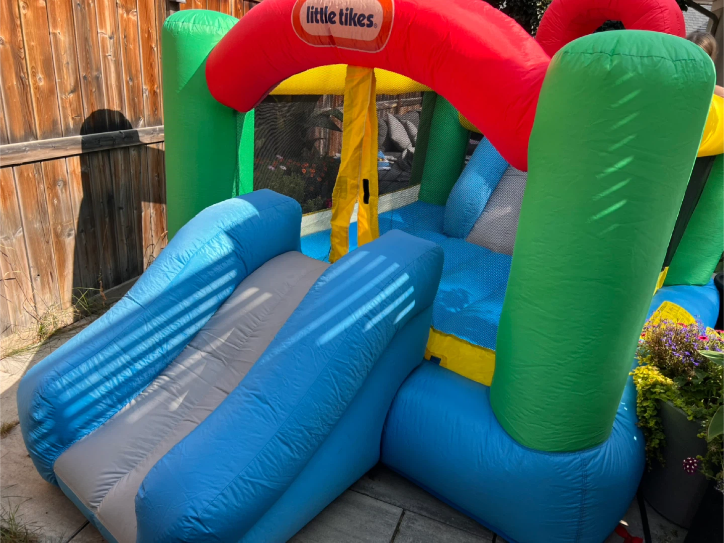 Little Tikes Inflatable Bouncer - photo 3