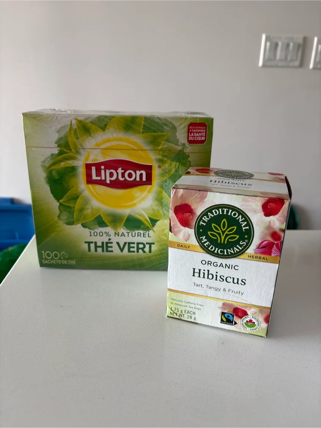 100 green tea + 16 hibiscus tea bags thumbnail