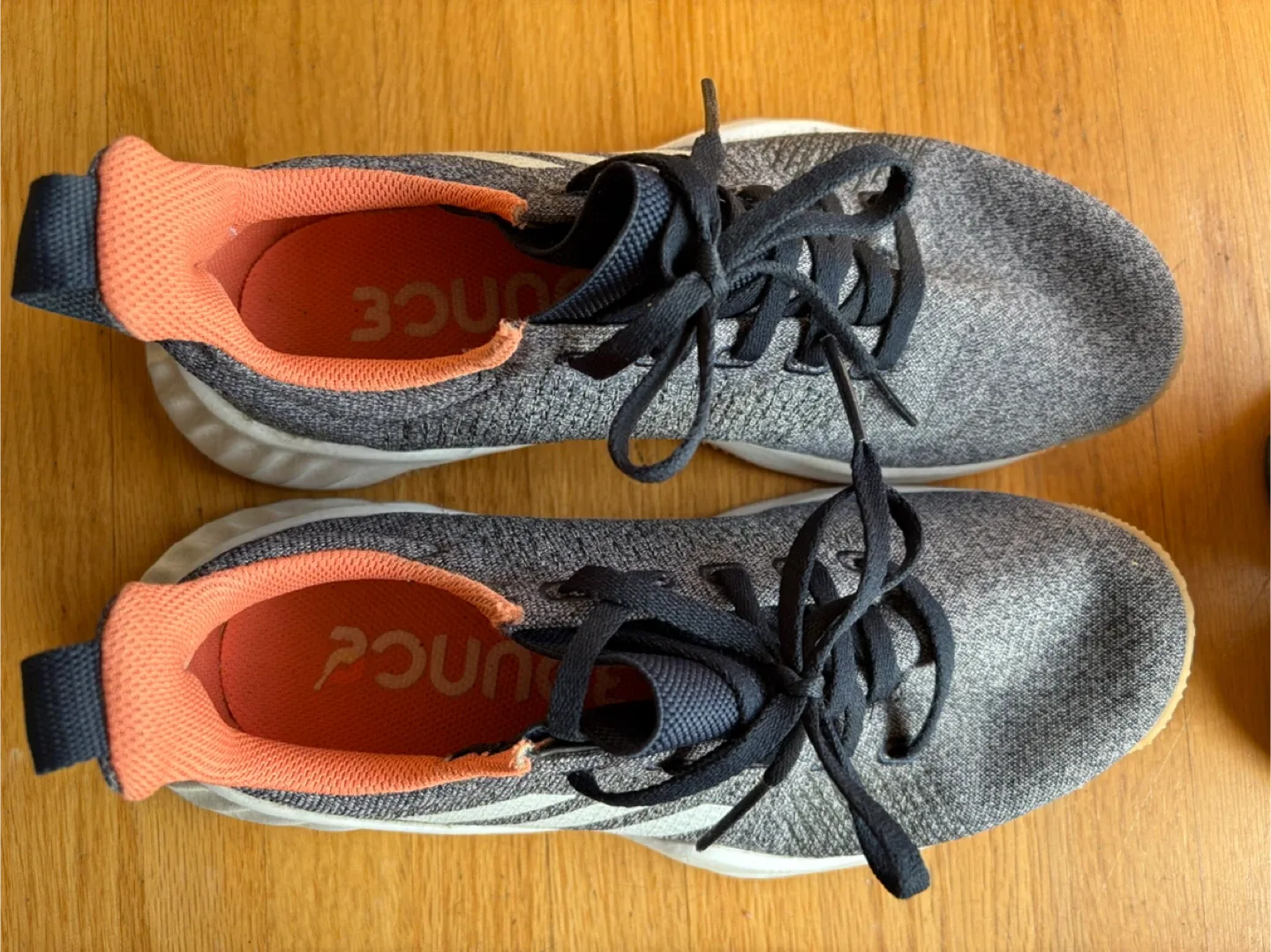 Adidas Bounce Running Shoes - US Size 7 thumbnail