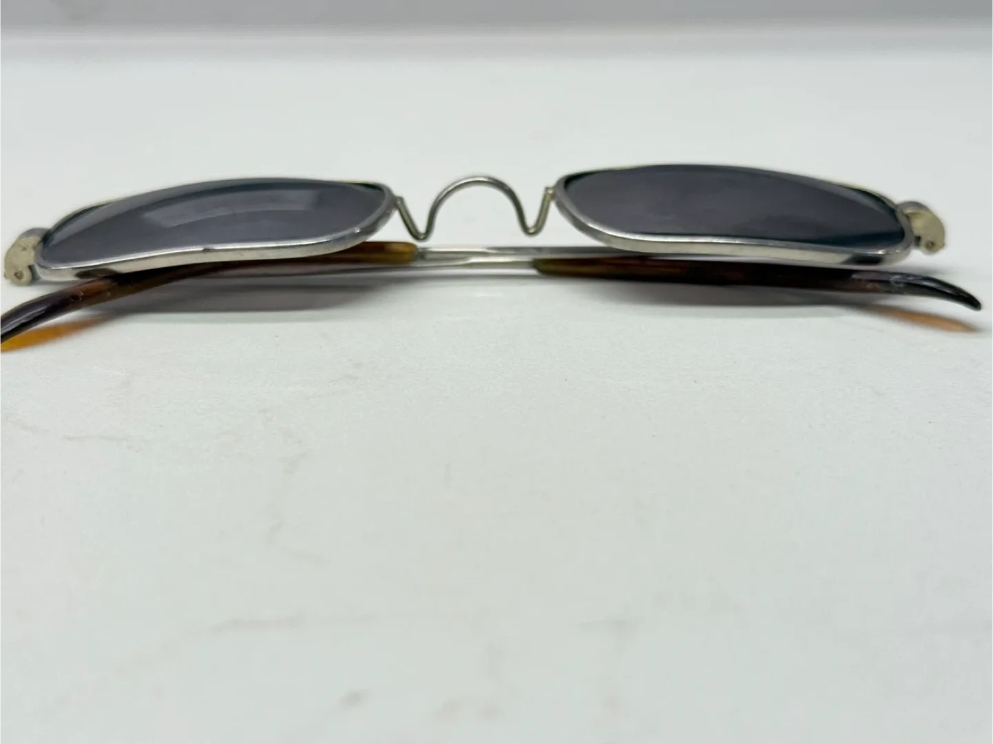 Silver Frame Sunglasses image indicator(6)