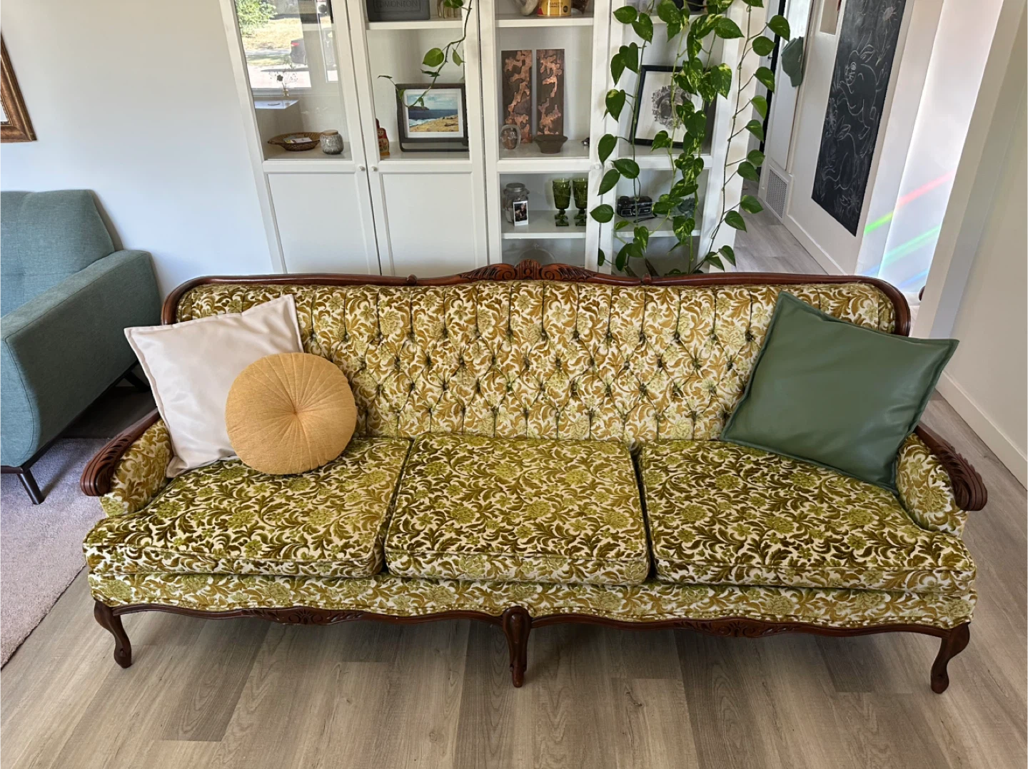 Vintage Sofa - photo 2