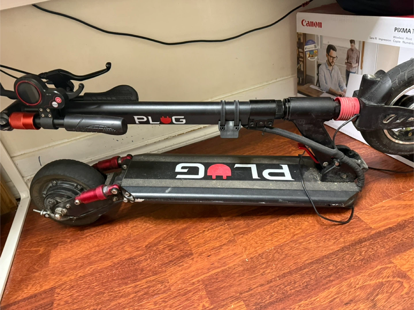 PLUG Electric Scooter
