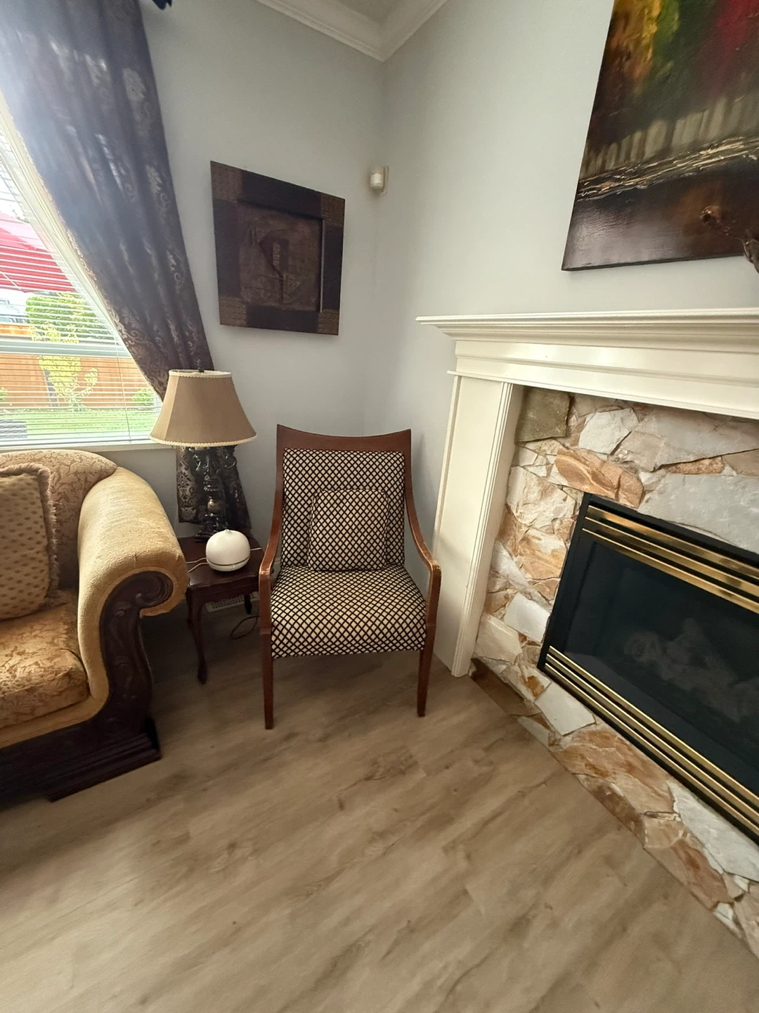 2 Accent Chairs - Patterned Seat - photo 2