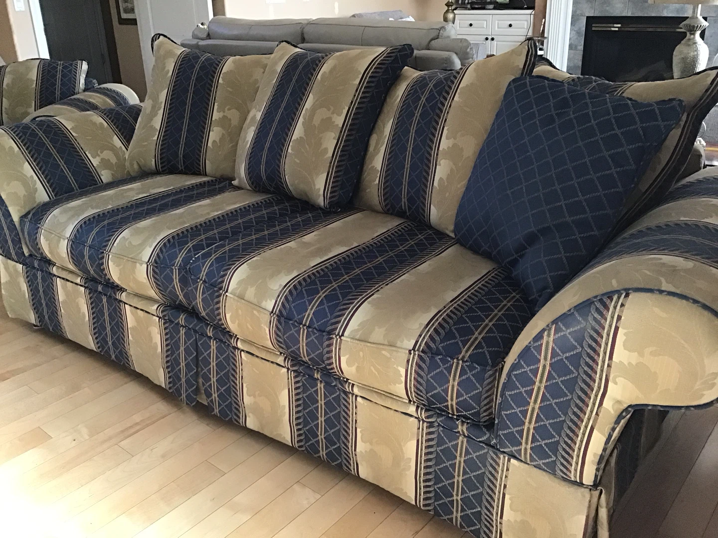LAST CHANCE! Striped Sofa,Loveseat  and chair set