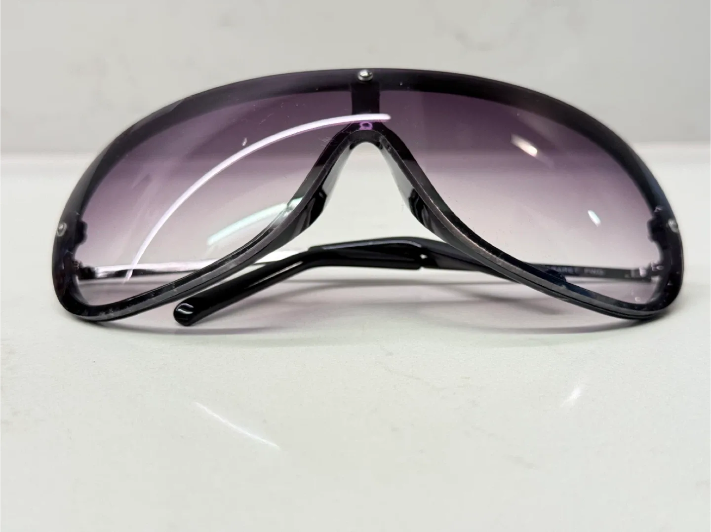 Black Wrap Sunglasses image indicator(3)