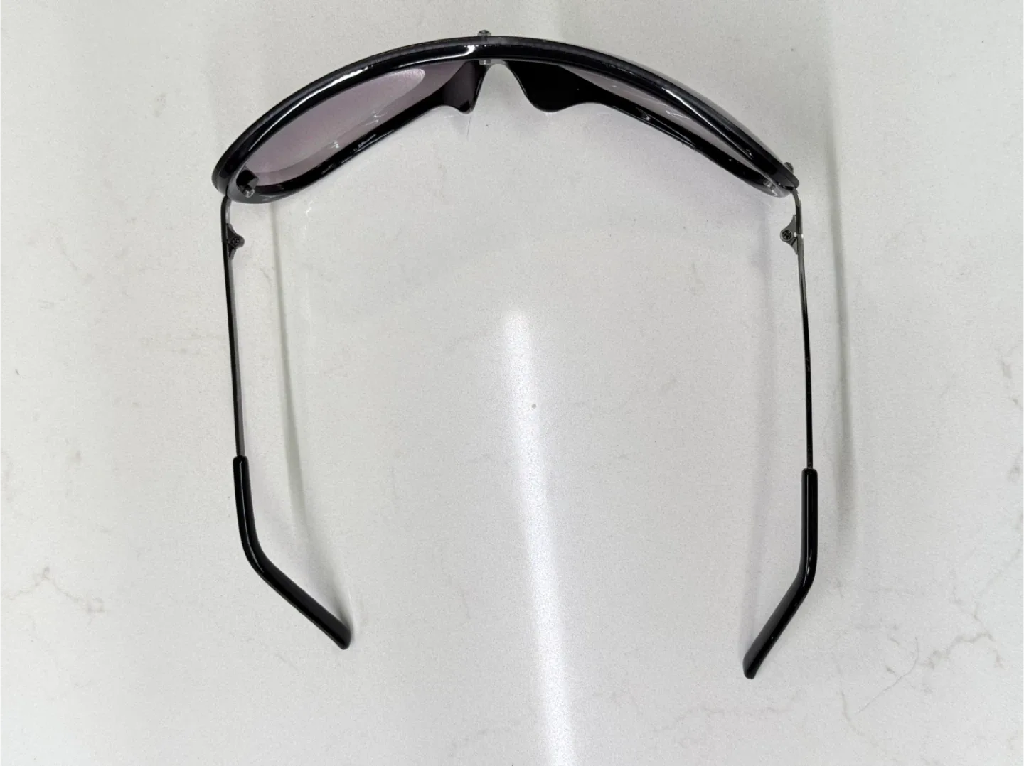 Black Wrap Sunglasses image indicator(4)