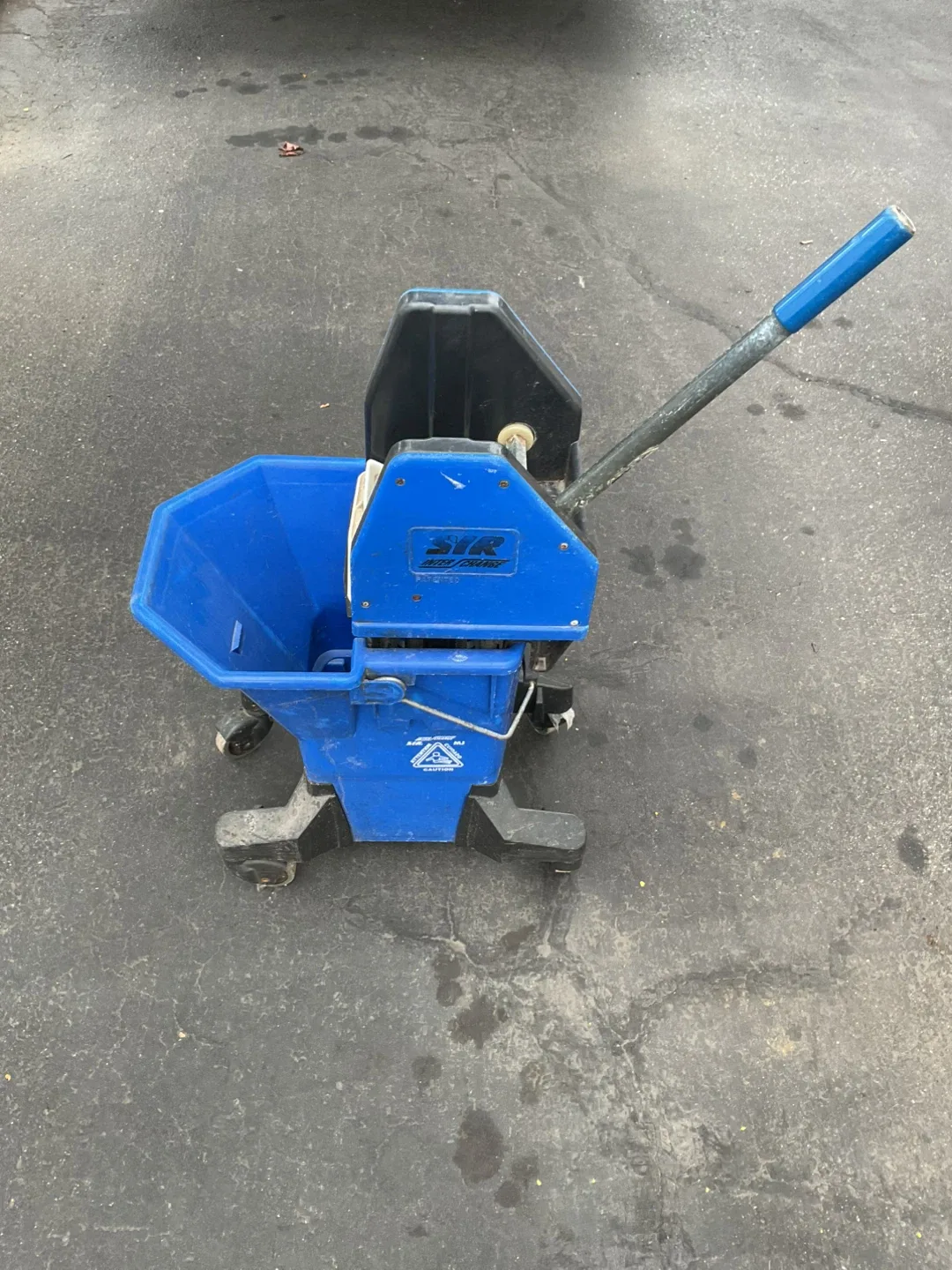 SYR Mop Bucket Wringer Combo