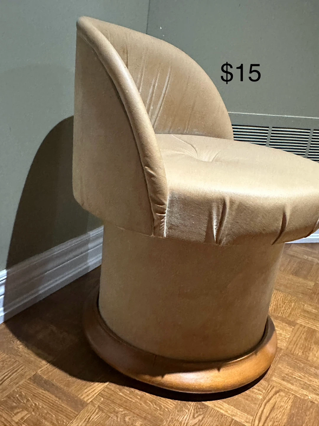 Swivel chairs,desk/table moving sale - photo 3
