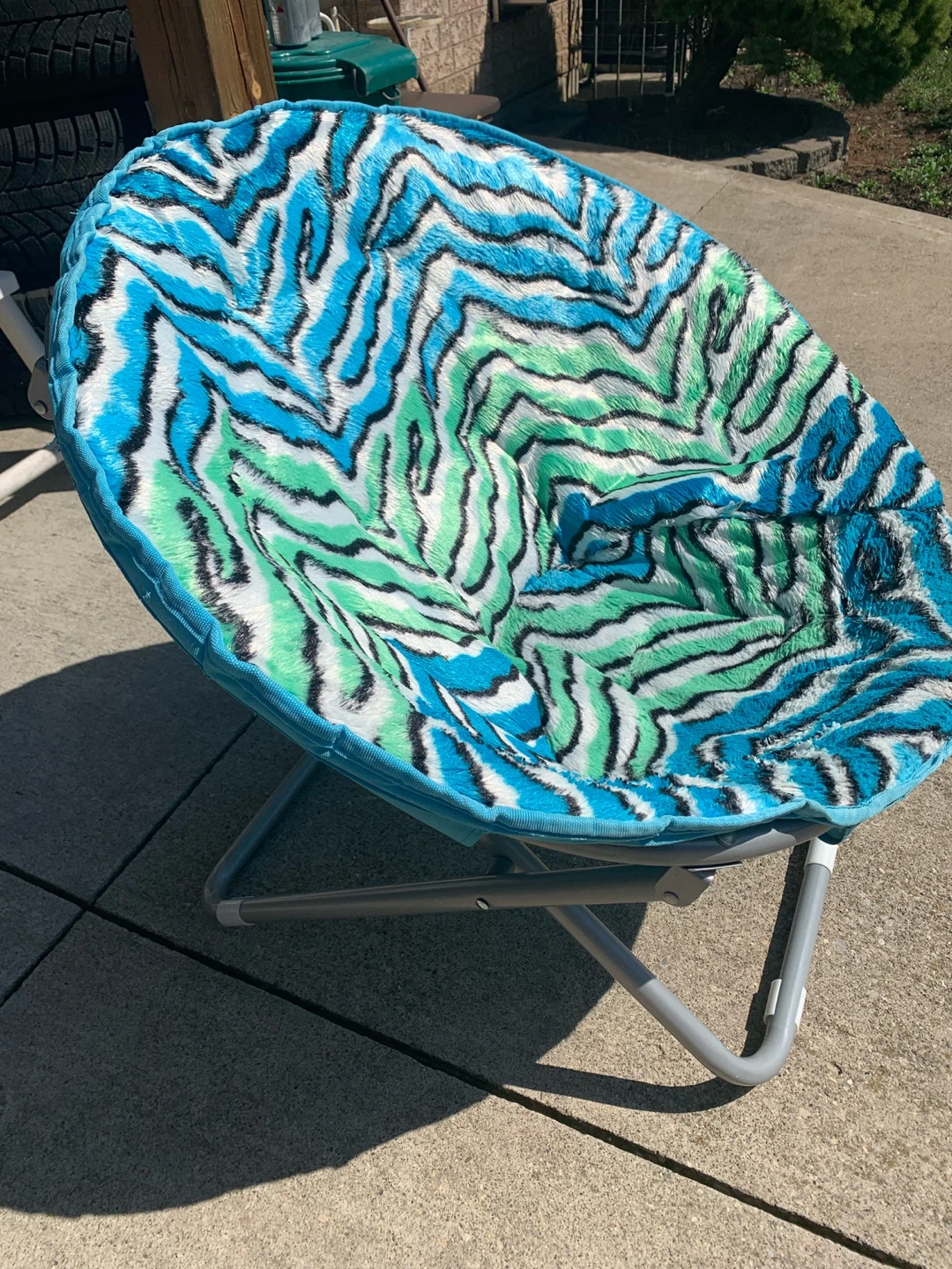 Swivel chair,desk/table moving sale - photo 5