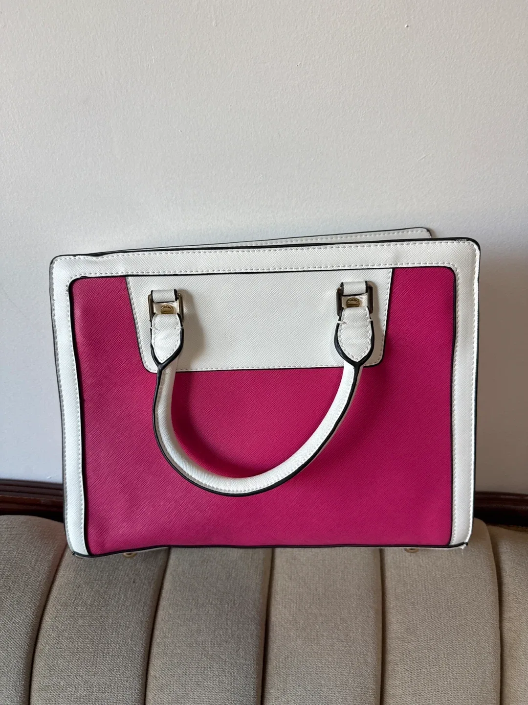 Michael Kors Pink & White Satchel/free tote bag image indicator(3)