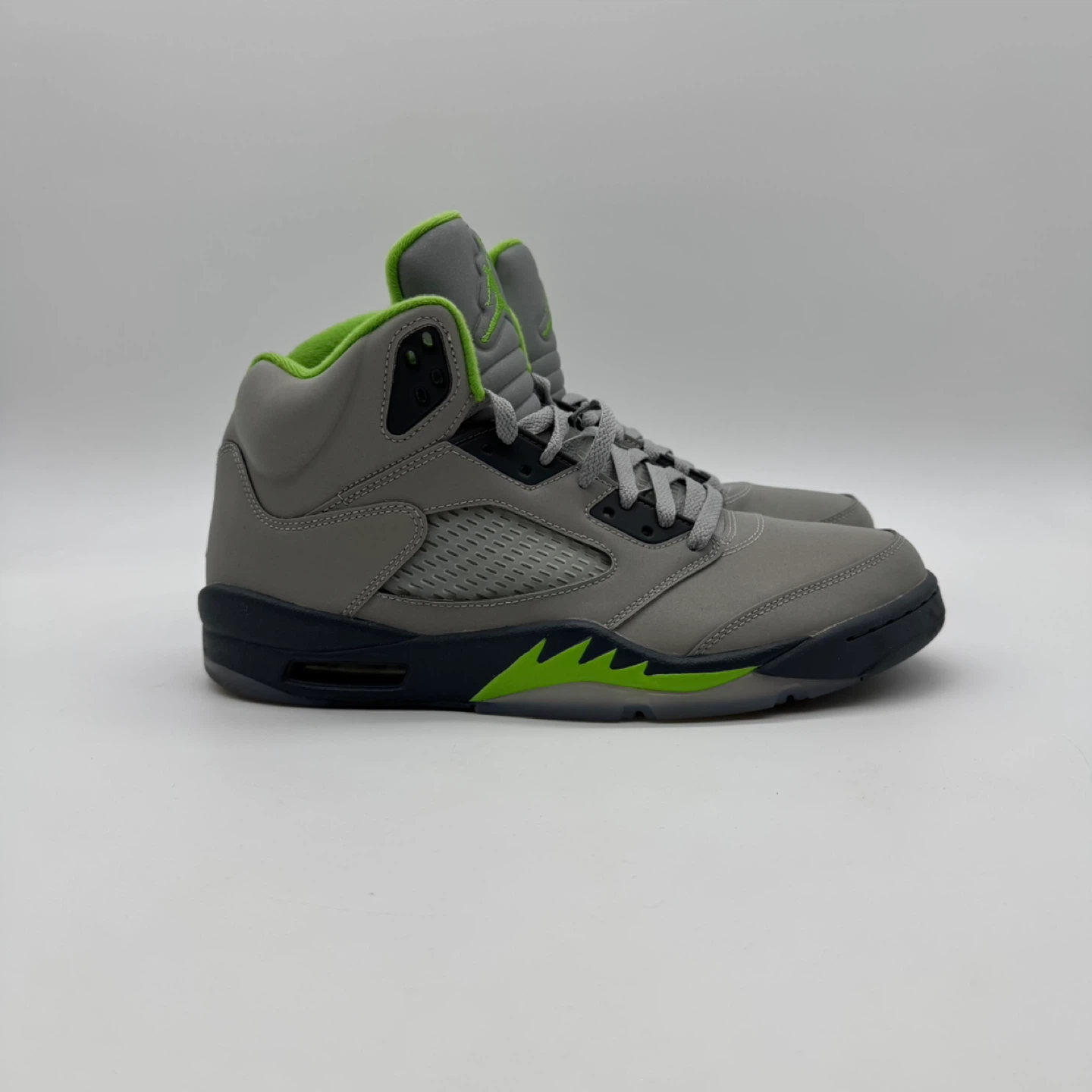Air Jordan 5 Retro “Green Bean” – Size US 11 (Like New, No Box) - photo 2