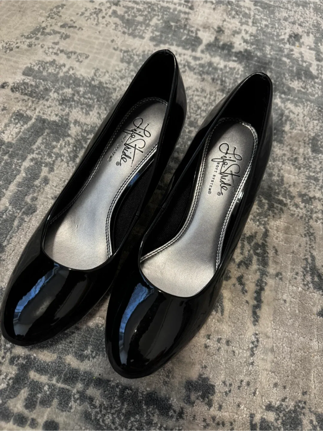 Life Stride Black Heels thumbnail