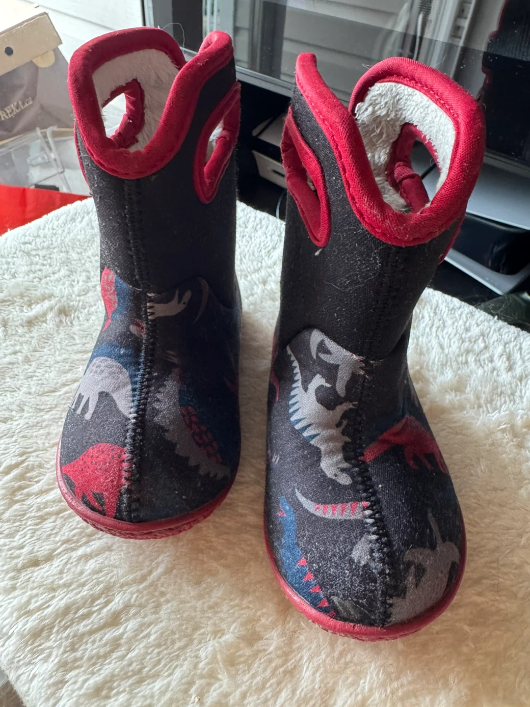Bogs size 6 (toddler) rain boots - photo 2