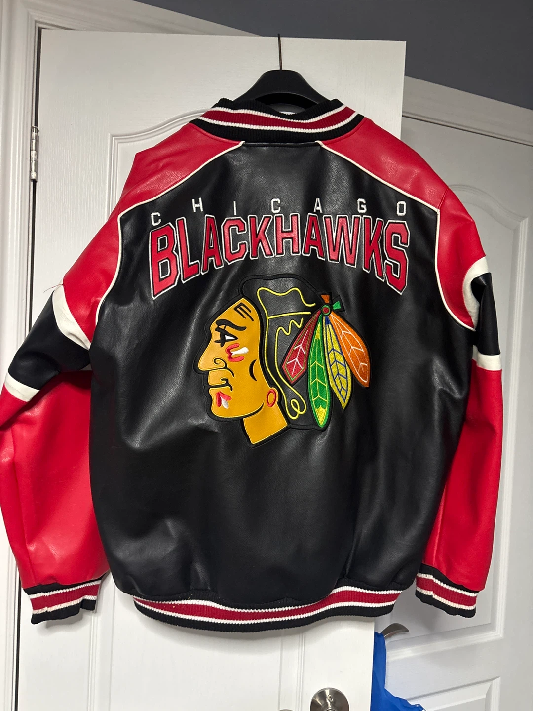 G-III Chicago Blackhawks XL Jacket