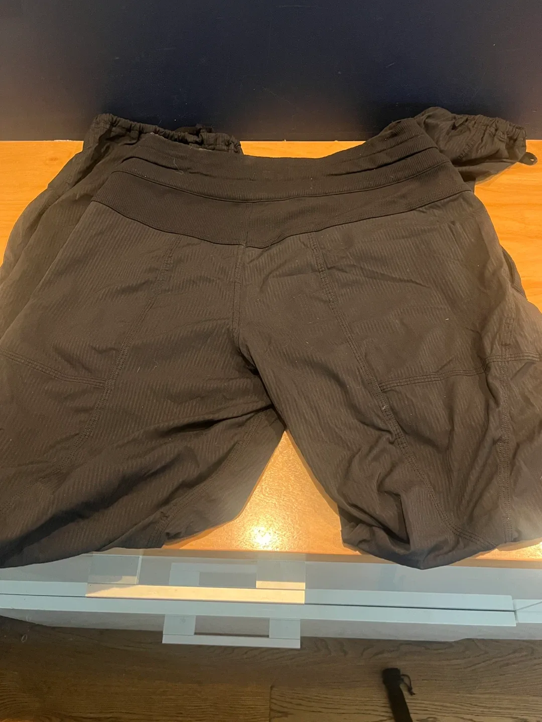 Lululemon Black Pants image indicator(3)