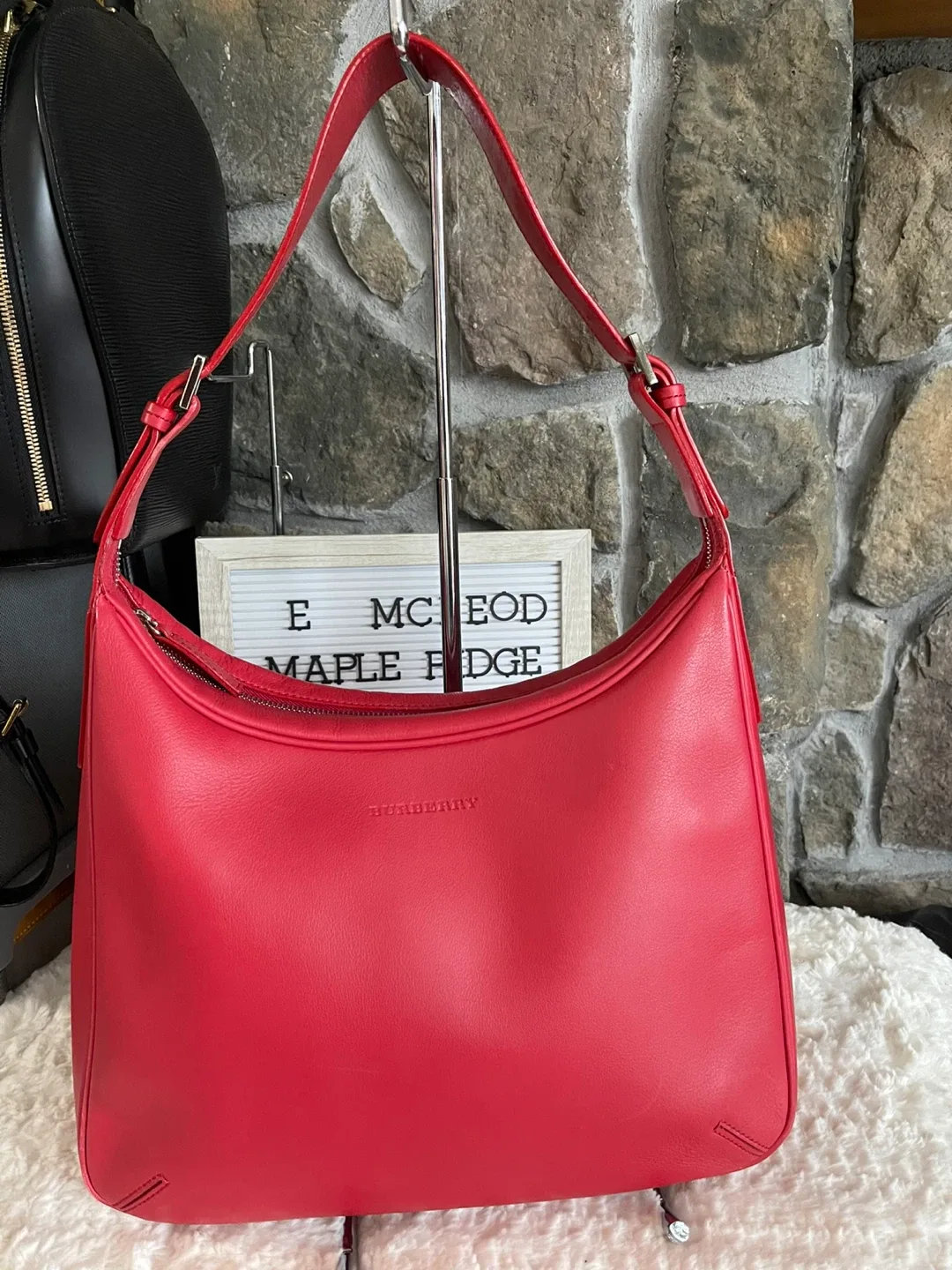 Burberry Red Leather Shoulder Bag🥕 thumbnail