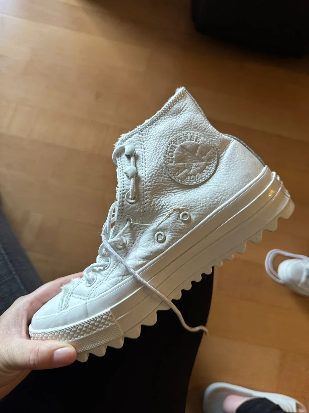 Converse All Star Size 7 thumbnail