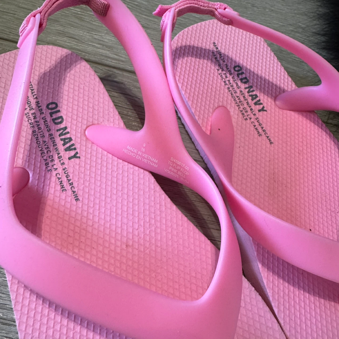 Jan & Jul Aqua Shoes & Old Navy flip flops S9 - photo 4