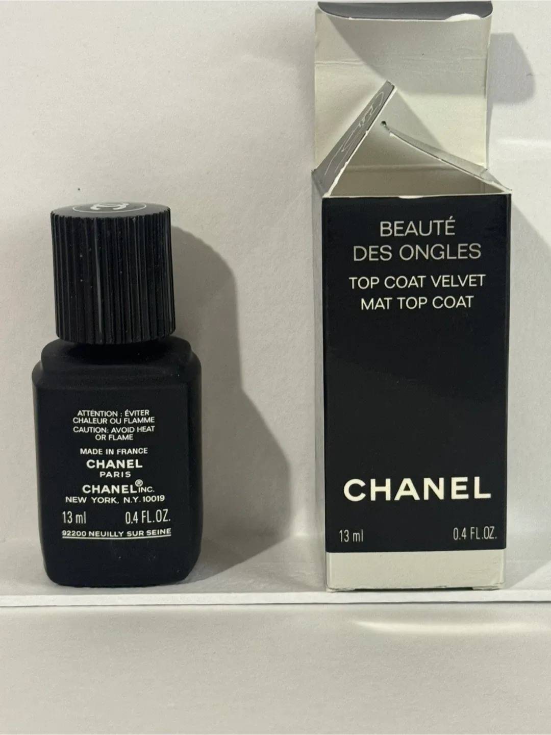 🥕Chanel Beauté des Ongles Top Coat Velvet thumbnail
