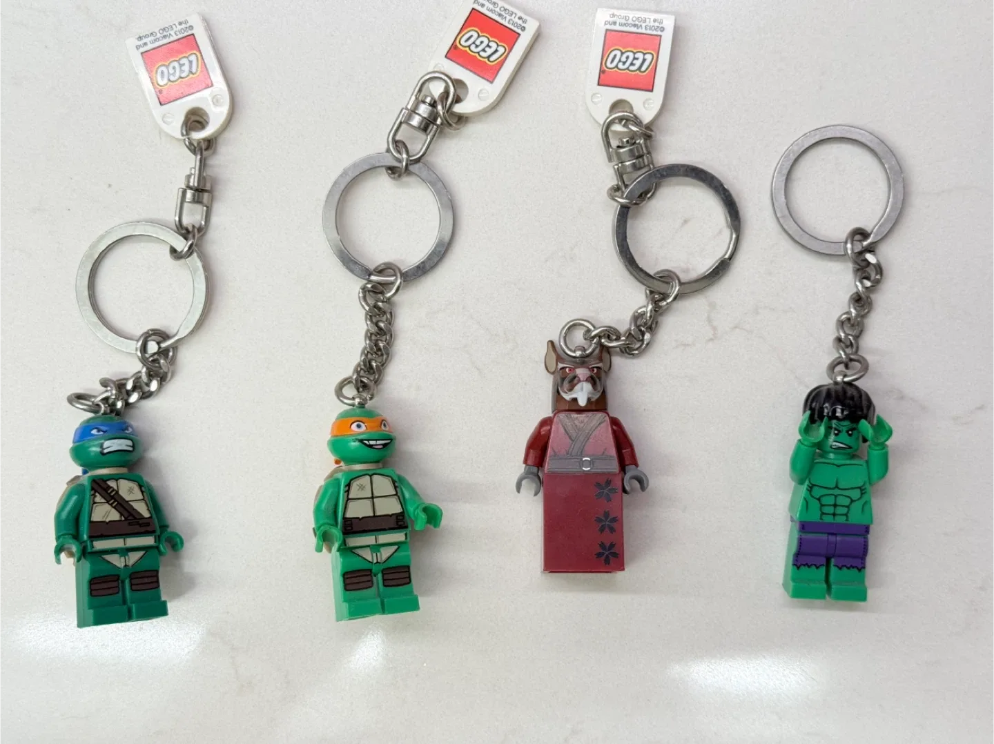 LEGO Teenage Mutant Ninja Turtles & Hulk Keychain thumbnail