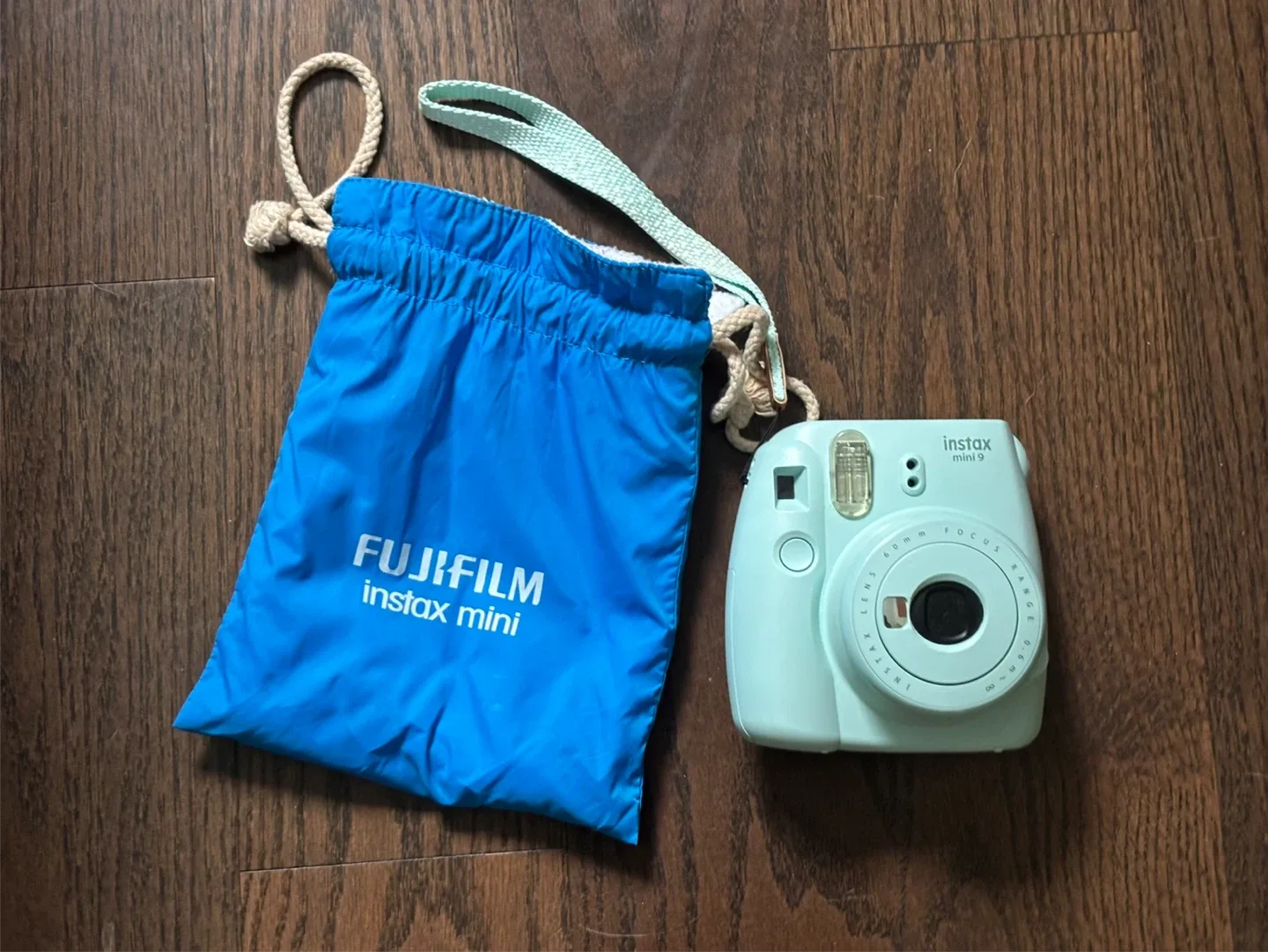 Instax Mini 9 with Bag thumbnail