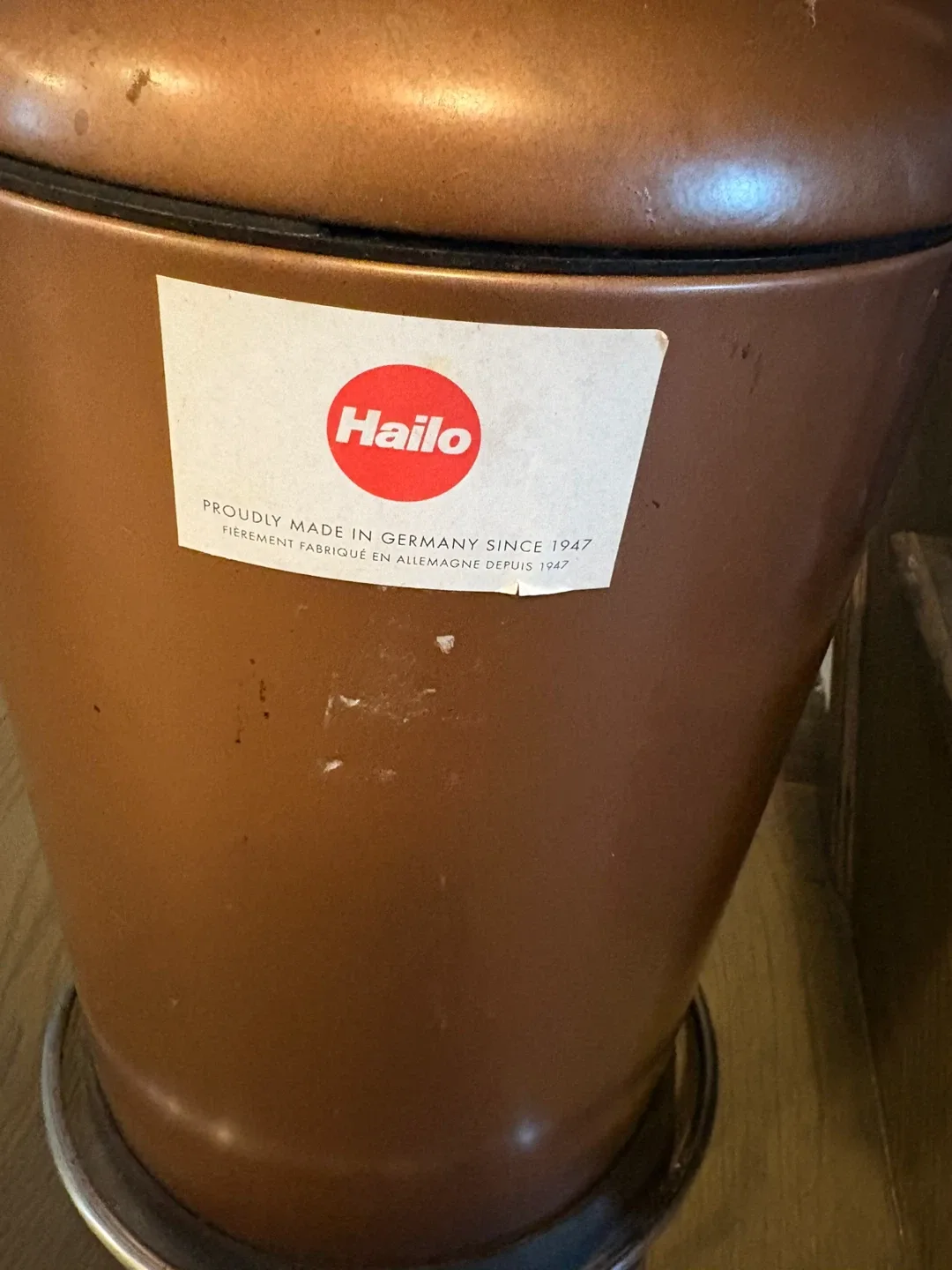 Hailo bronze garbage can VGUC retail $145 from Germany image indicator(3)