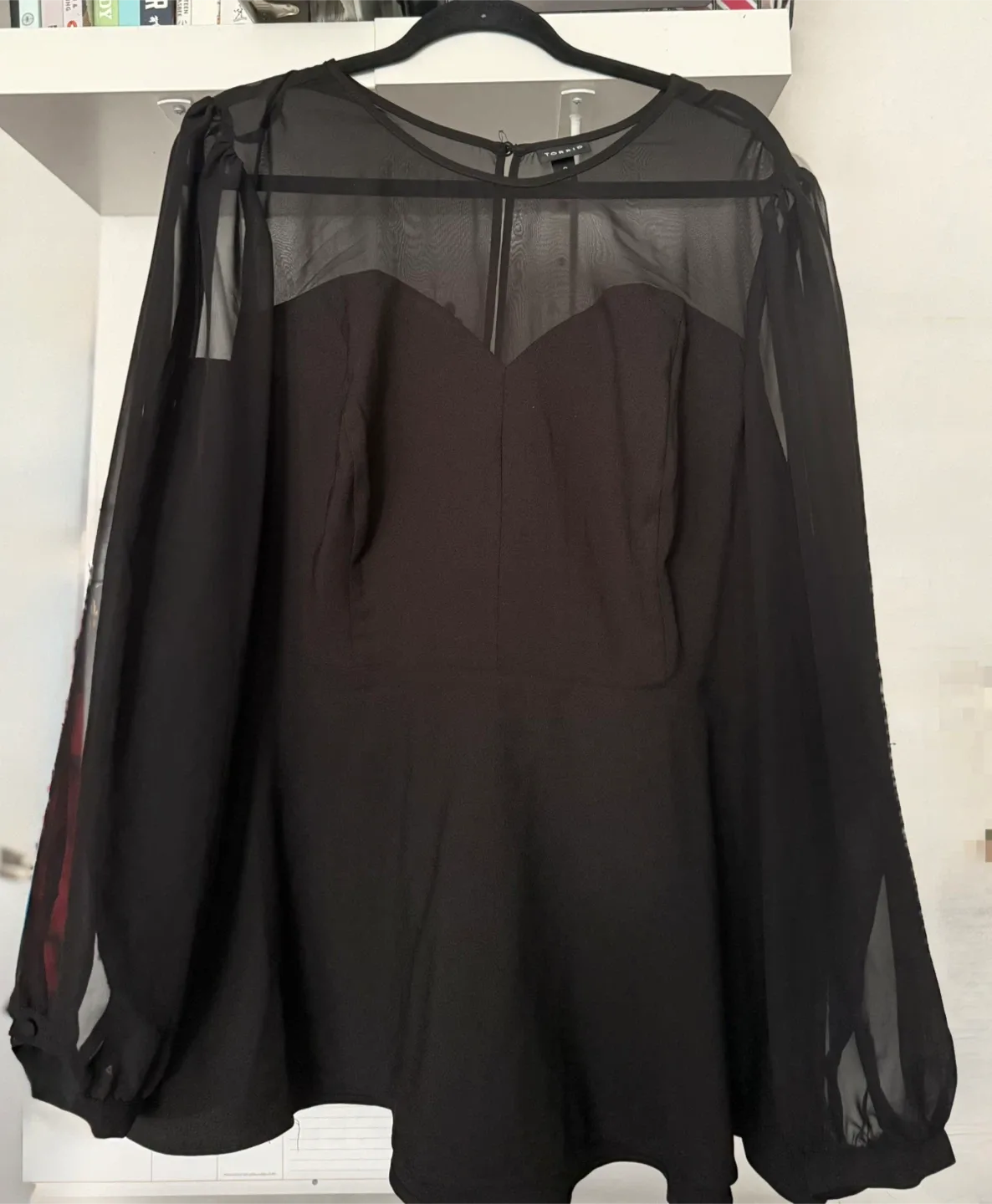 Torrid Mesh Sleeve Peplum Top – Size 3X (22–24) image indicator(2)