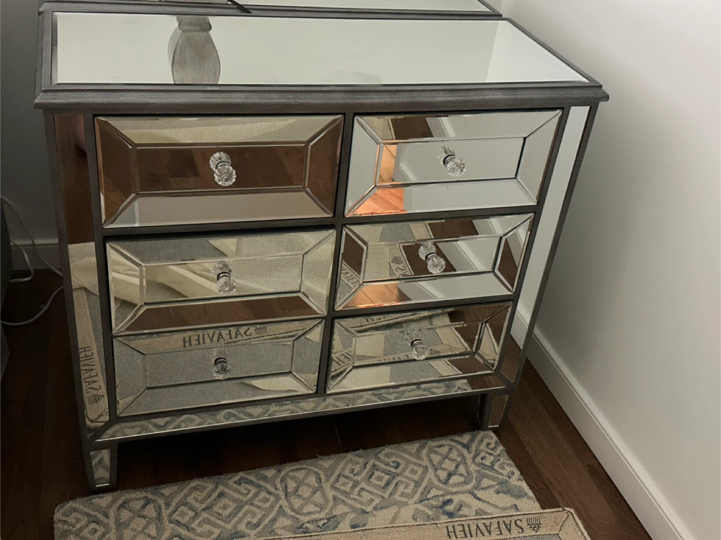 2 Mirrored 6-Drawer Dressers / Nightstands
