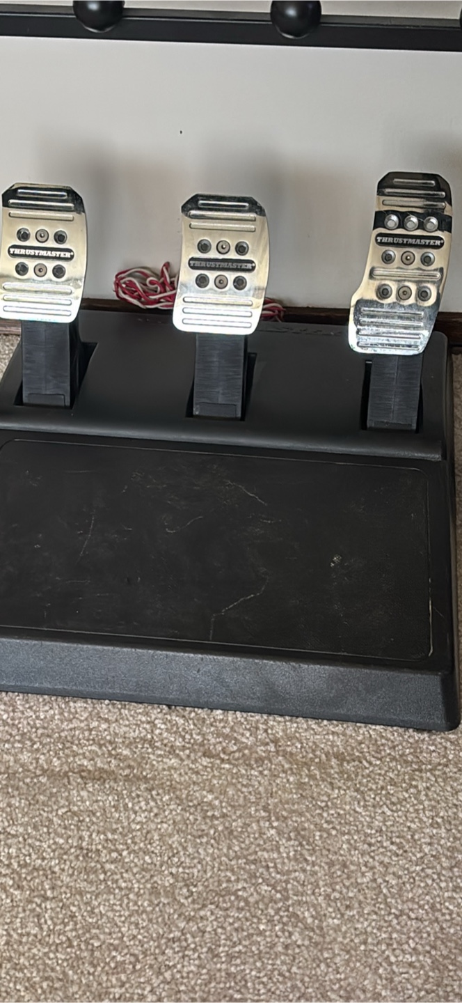 Thrustmaster TMX with upgraded T3PA Pedals - photo 2
