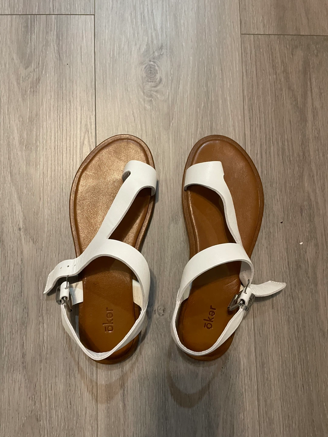 Öker White Leather Toe Ring Sandals - Size 39 - photo 2