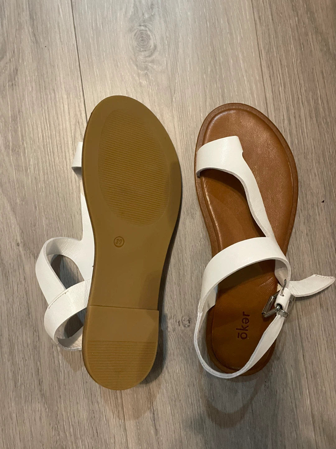 Öker White Leather Toe Ring Sandals - Size 39 - photo 3