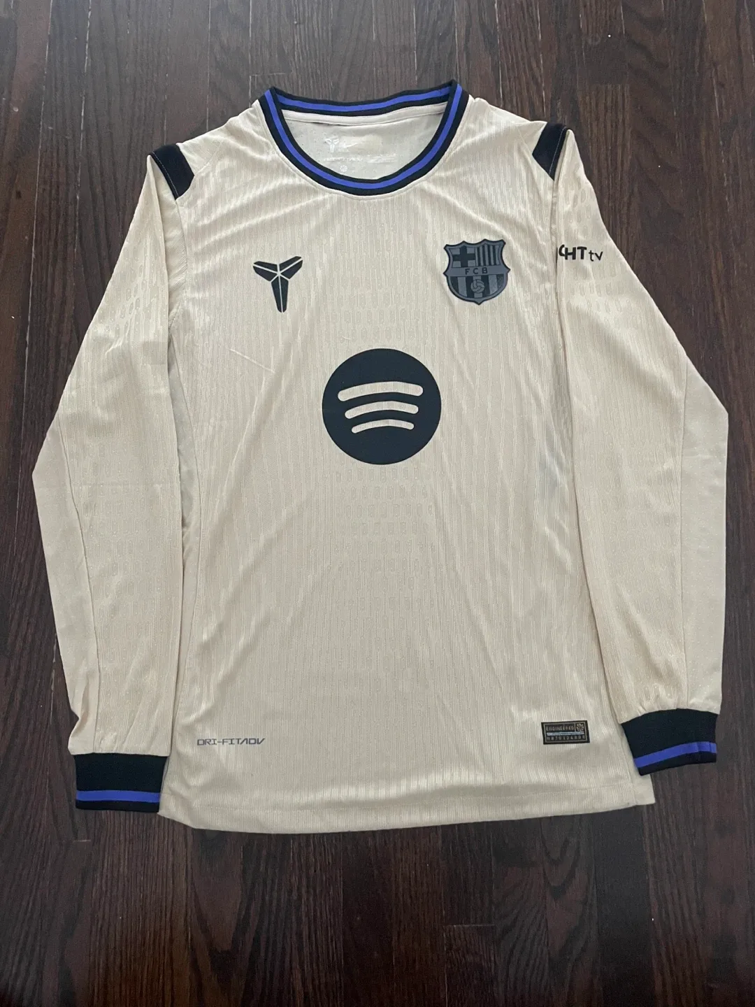 FC Barcelona soccer jerseys thumbnail