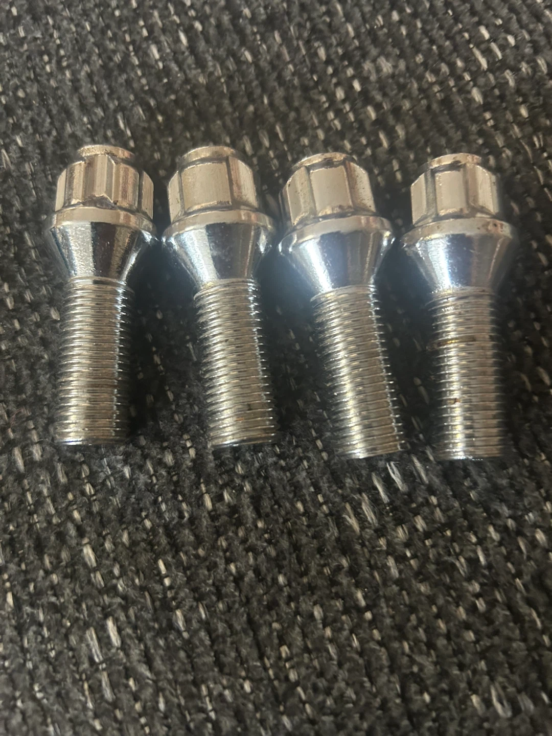 Set of 4 Chrome Wheel Lug Bolts