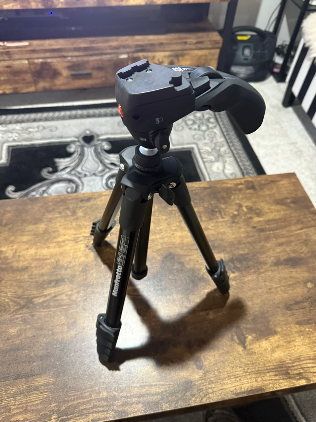 Manfrotto Compact Series Tripod - photo 2