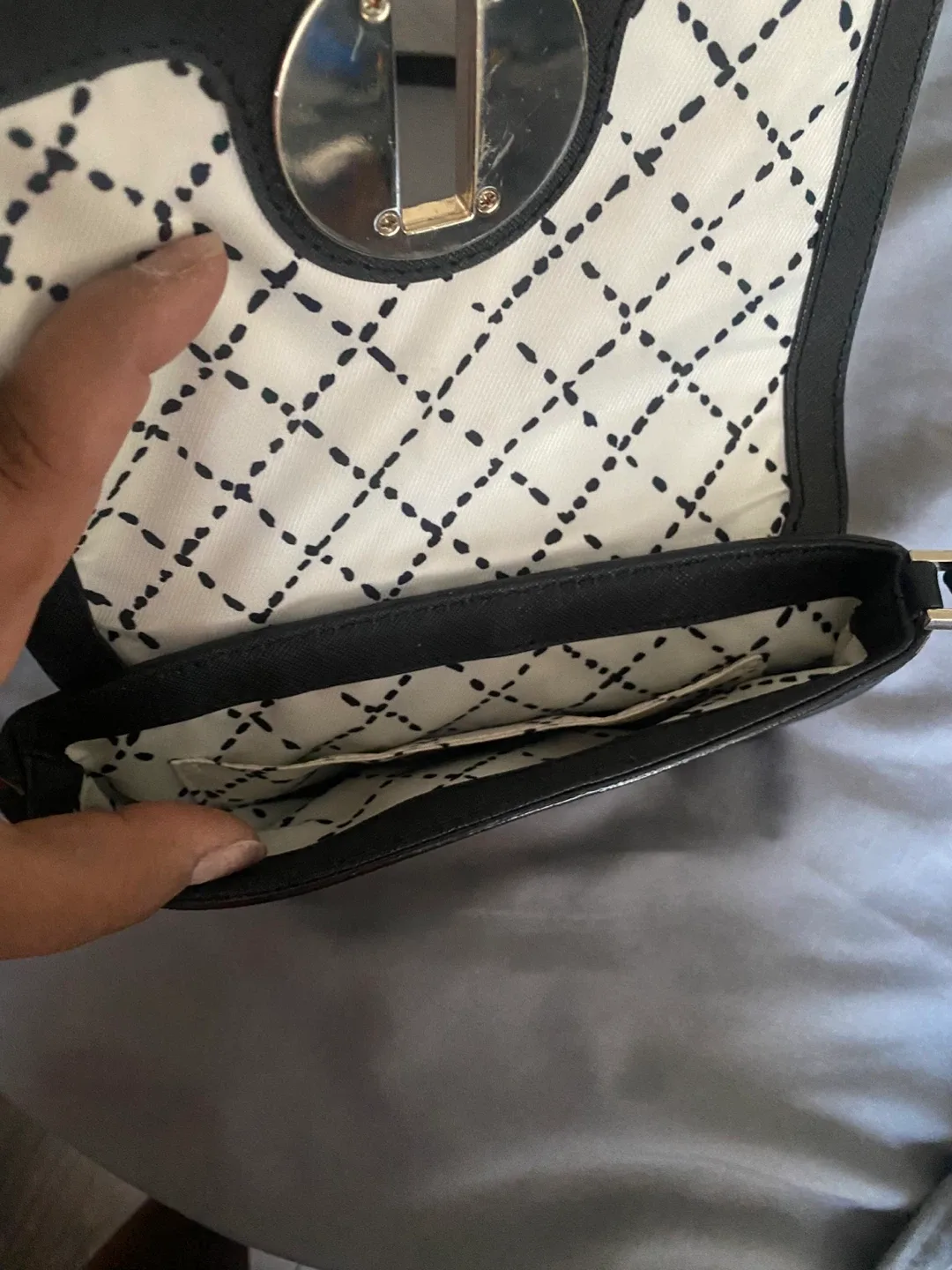 Kate Spade New York Crossbody Bag image indicator(5)