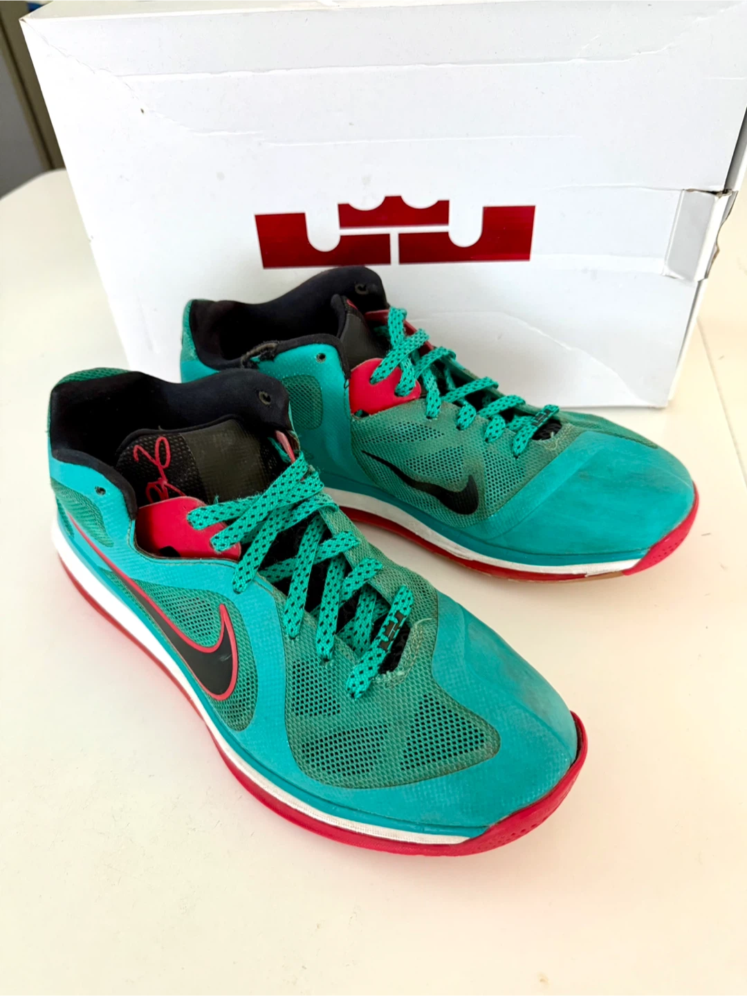 Nike LeBron 9 Low Reverse Liverpool Mens Size 10
