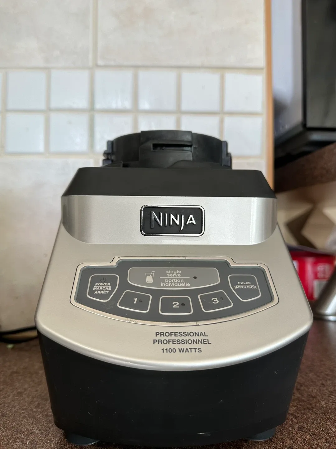 Ninja Professional Blender 900 Watts thumbnail