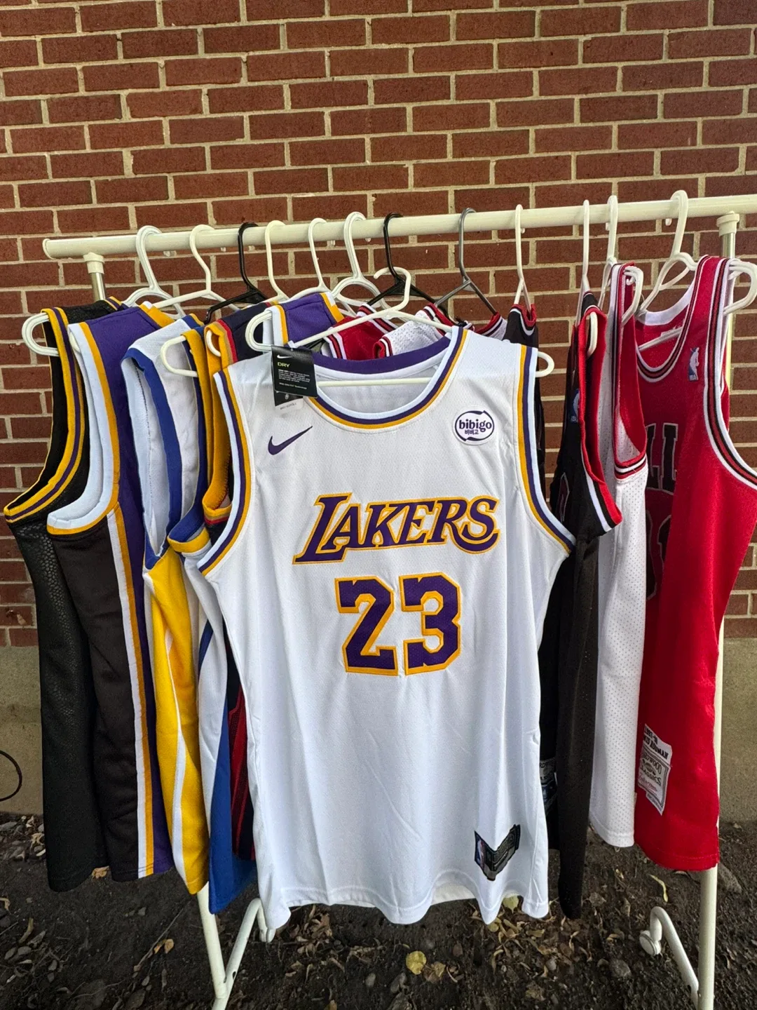 Nike Lakers LeBron James #23 Jersey image indicator(3)