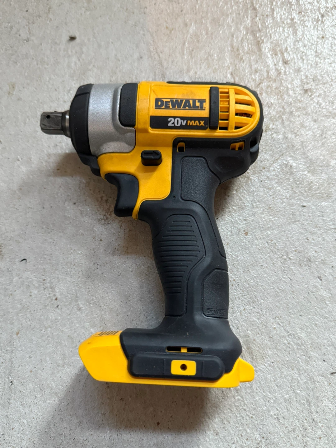 Dewalt DCF880 20V MAX Cordless Impact Wrench - photo 3