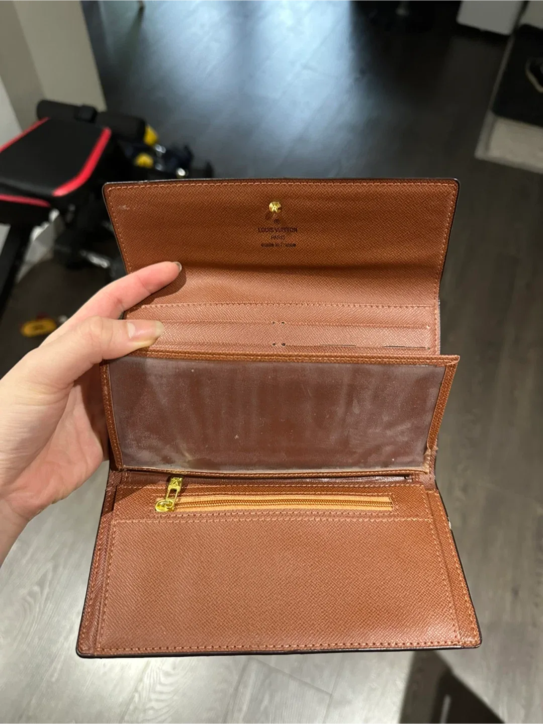 Louis Vuitton Wallet image indicator(4)