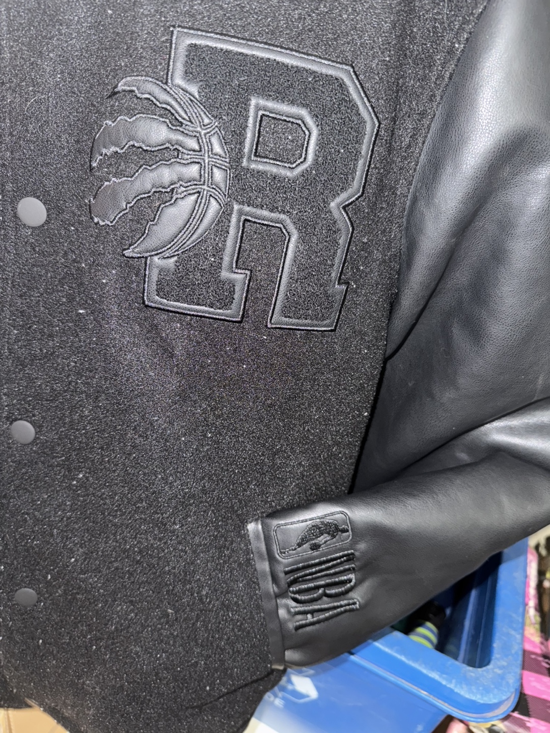 Toronto Raptors NBA Varsity Jacket - Size L - photo 4