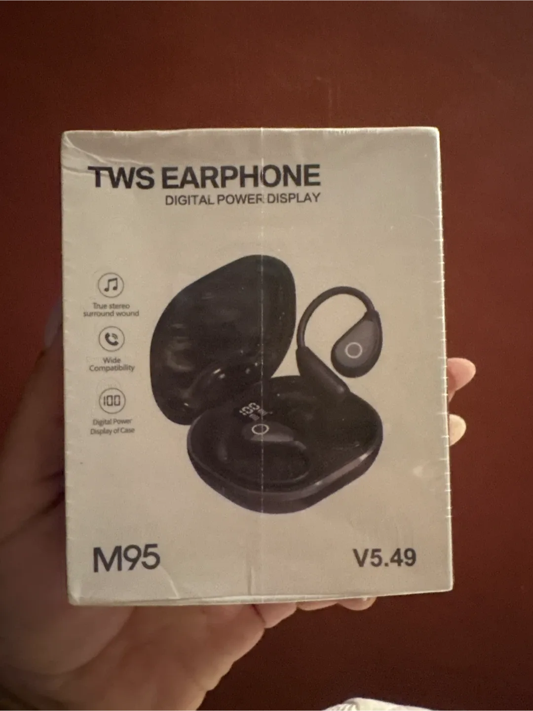 🥕 New TWS Earphone M95 Digital Power Display thumbnail