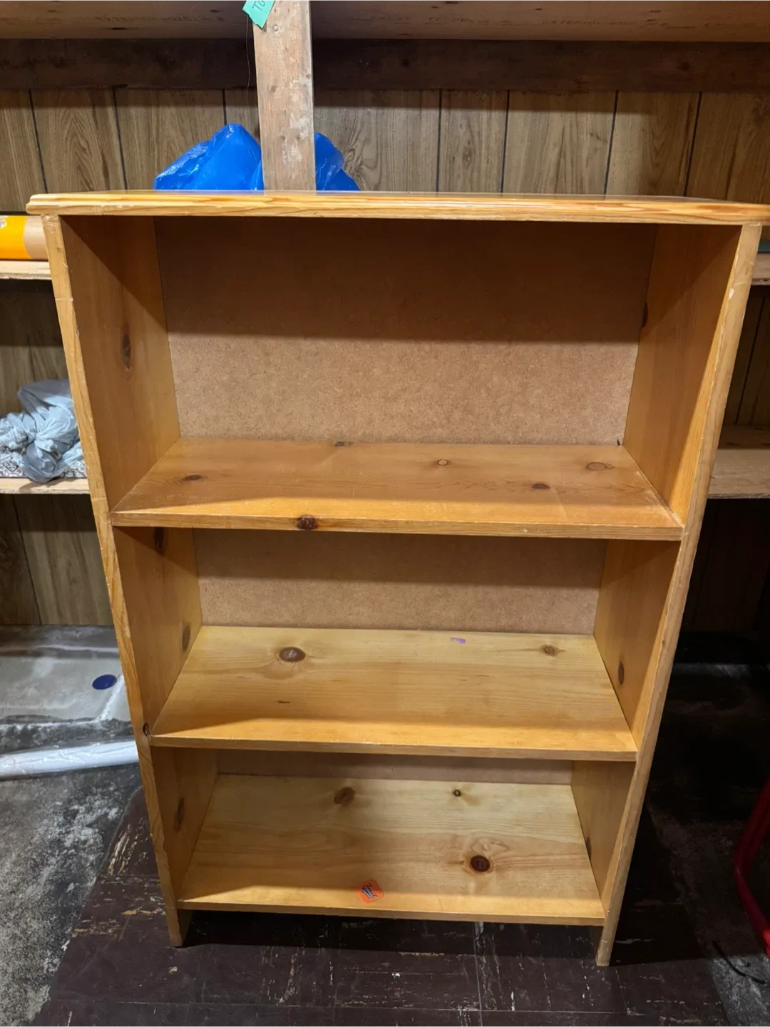 Pine wood shelf thumbnail